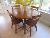 Fantastic Roxton Maple Table and Chairs
