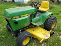 John Deere Model 400 Lawn Tractor