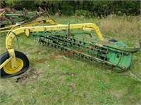 John Deere Model 640 5 Bar Front Wheel Hay Rake