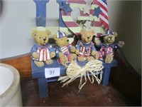 USA Wooden Bench & 4 Poly Resin Bears