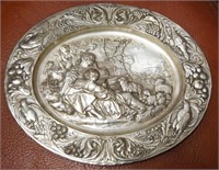 800 Silver antique oval embossed pastoral scene