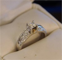 A Fine Eighteen Kt Diamond 1.04 ct ladies Ring