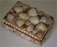 Vintage shell covered box & contents