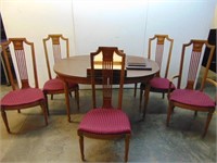 Table & Chairs