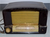 Vintage G.E. AM Tube Radio - Model C600