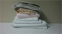 Box Lit Of Linens - Sheets, Bed Protectors,