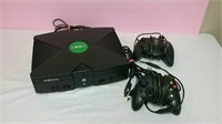 XBox Machine & 2 Remotes Powers On Untested