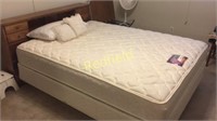 Full Size Bed w/ Mattress
