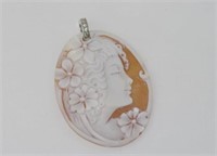 Large cameo pendant with silver enhancer