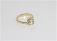 Hallmarked 9ct gold, stone set ring