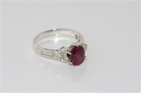 Vintage 18ct white gold ring with ruby & diamonds