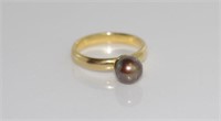 18ct yellow gold and pearl ring