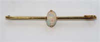 15ct yellow gold brooch with solid opal