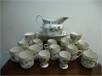 Chinese famille rose porcelain cups and saucers