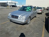 1999 Mercedes-Benz E320