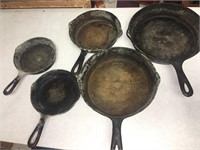 (5) Cast Iron skillets