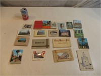 Vingt livrets et mini albums de cartes postales