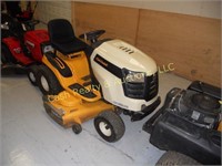 CUB CADET LTX 1050 KW RIDING LAWNMOWER