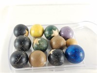 MISC. LOT OF ANTIQUE CLAY MARBLES W STARS ON THEM