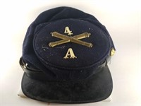 UNION 4TH ARTILLERY CROSSED CANNONS HAT OLD
