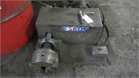 Electric Driven 3 Jaw Chuck With Surface Prep Tool