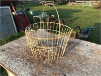 medium wire egg basket