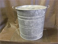 15" Tall Lidded Galvanized Bucket