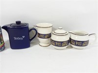 Théière tasse et autres articles Tetley