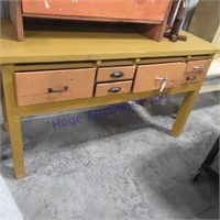Wood cabinet w/drawers