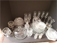 LARGE SELECTION OF GLASSWARE