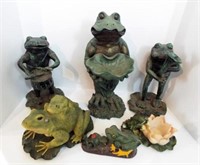 SELECTION OF FROG DÉCOR ITEMS