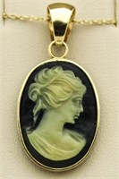 14kt Gold Vintage Cameo Pendant