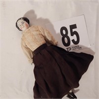 ANTIQUE CHINA DOLL WITH CLOTH BODY 10 IN