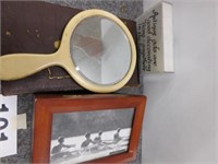 Vintage hand mirror - boxes