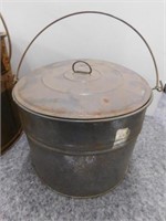 Tin berry picking pail w/lid 5" tall x 8"