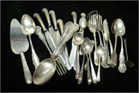 Basket of silver and silver plate flatware, 664g w