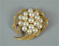 GOLD & PEARL SWIRL FORM CLUSTER BROOCH