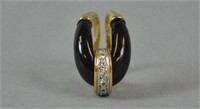 GOLD & ENAMEL MODERN STYLE DIAMOND RING