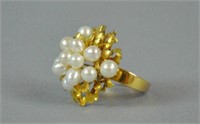 GOLD & PEARL CLUSTER RING