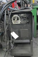 Lincoln Ac 225 Electric Welder