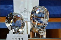 2 x pieces of Swarovski crystal,