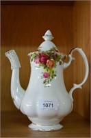 Royal Albert, 'Old Country Roses' coffee pot