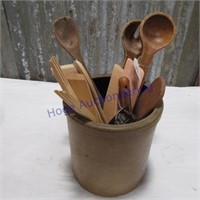 Crock w/ wooden utensils