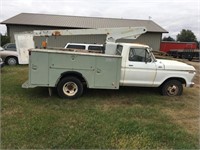 1977 Ford F350 - with bucket boom