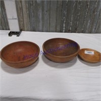 3 wood bowls