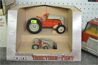 Ertl Ford Tractor "Tractors of the Past"