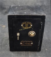 Vintage 1950's Crown Japan Tin Bank Safe