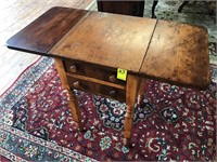 Drop leaf sewing stand