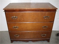 3-Drawer Wooden Dresser
