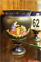 PAINTED URN 10 IN